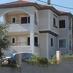 Agnanti *